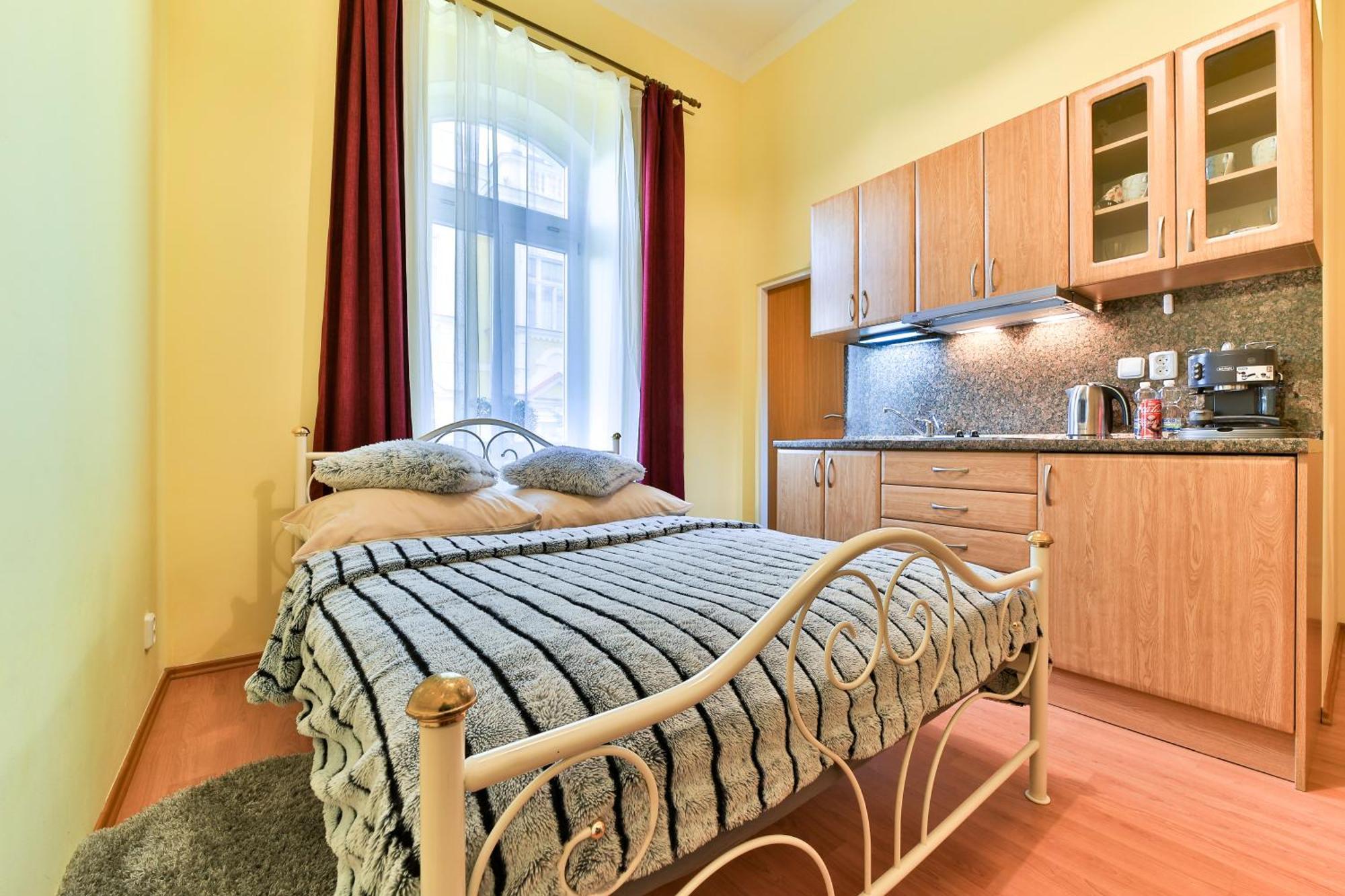 Anzio Apartments マリアーンスケー・ラーズニェ エクステリア 写真
